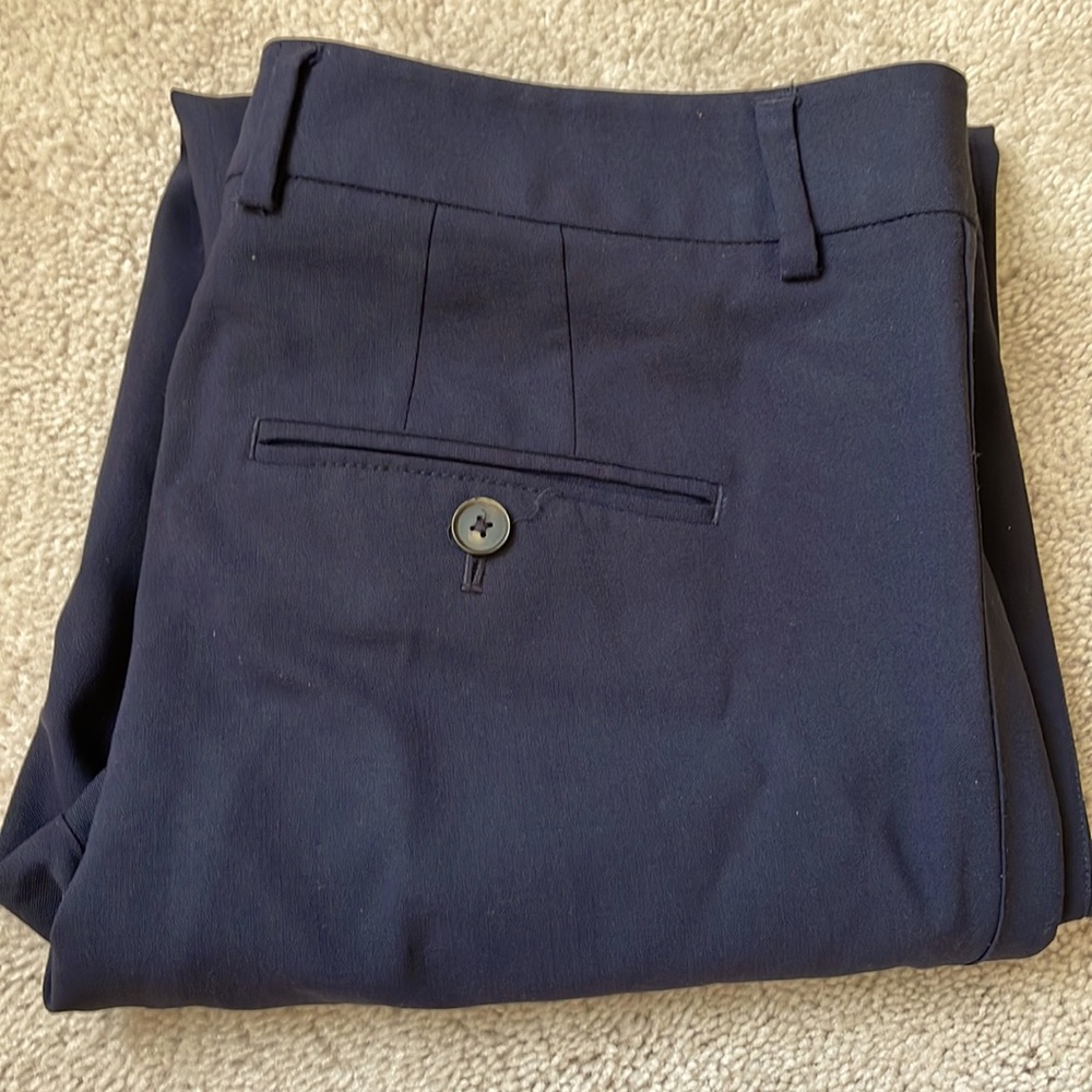 Beautiful lined navy/midnight Vince tuxedo style dress pants in 6 (side detail)